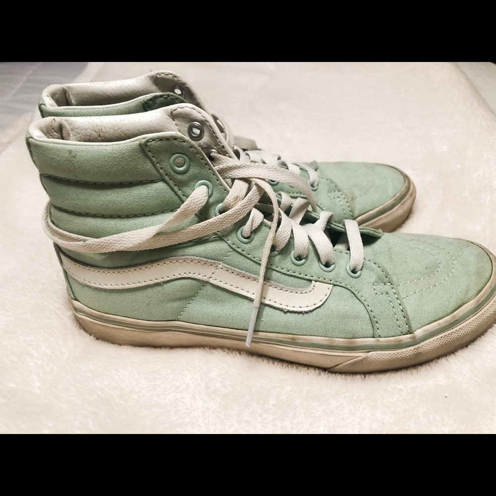 Vans - Picture 2 of 3